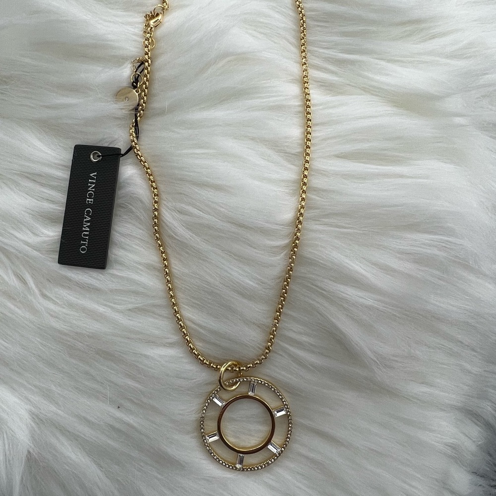 NWT. Vince Camuto Round Baguette Necklace